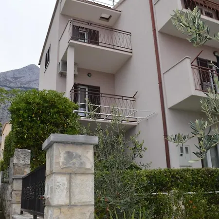 아파트 Soba Mira *